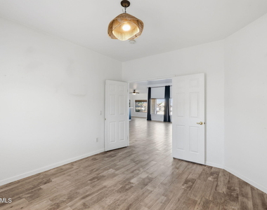 14860 N 88th Lane - Photo Thumbnail 19