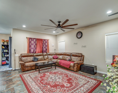 2015 W Davis Road - Photo Thumbnail 4