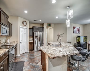 2015 W Davis Road - Photo Thumbnail 19