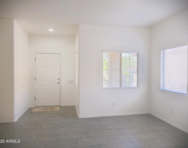 5107 W Shumway Farm Road - Photo Thumbnail 1