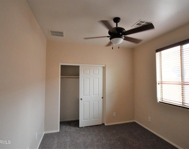 3886 S Star Canyon Drive - Photo Thumbnail 4