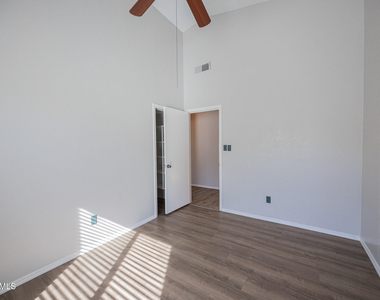 170 S Maple Street - Photo Thumbnail 23