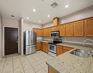 1225 N 36th Street - Photo Thumbnail 12