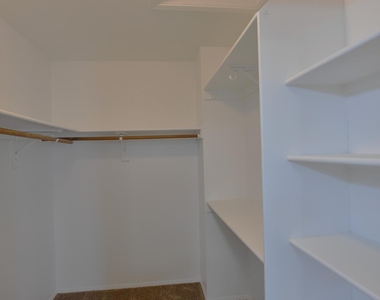 517 N Norfolk -- - Photo Thumbnail 13