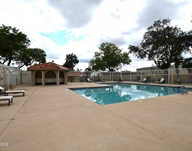 517 N Norfolk -- - Photo Thumbnail 26