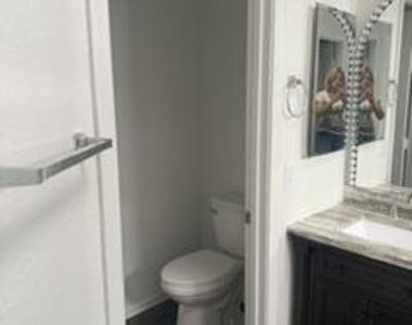 4909 W Behrend Drive - Photo Thumbnail 23