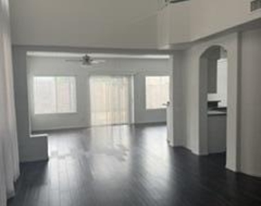 4909 W Behrend Drive - Photo Thumbnail 4