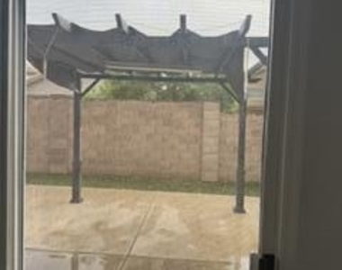 4909 W Behrend Drive - Photo Thumbnail 11