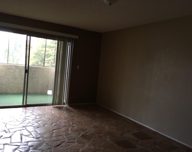 540 N May -- - Photo Thumbnail 2