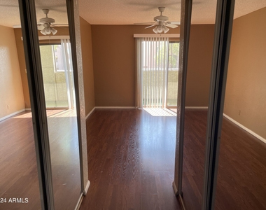 540 N May -- - Photo Thumbnail 9