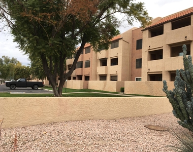 540 N May -- - Photo Thumbnail 4