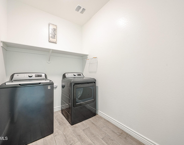 14426 W Cottontail Lane - Photo Thumbnail 22