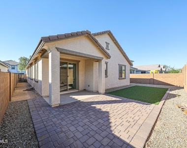 14426 W Cottontail Lane - Photo Thumbnail 33