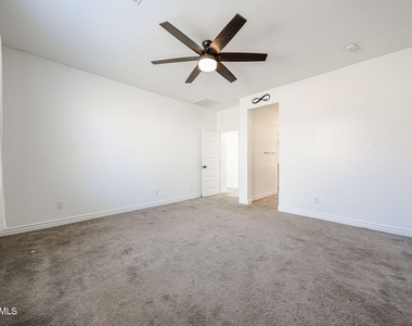 14426 W Cottontail Lane - Photo Thumbnail 15