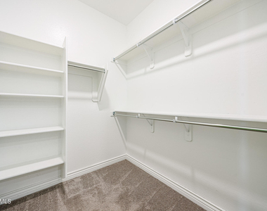 14426 W Cottontail Lane - Photo Thumbnail 17