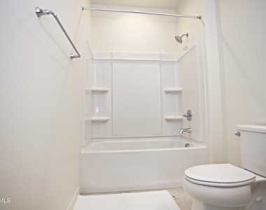 903 W Macaw Drive - Photo Thumbnail 16