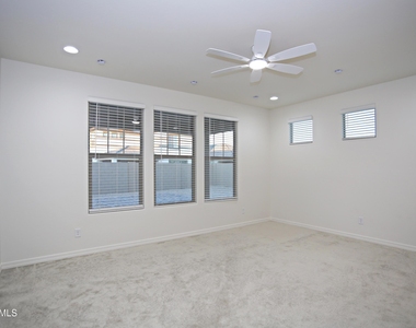 903 W Macaw Drive - Photo Thumbnail 27