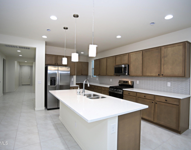 903 W Macaw Drive - Photo Thumbnail 23