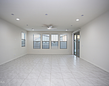 903 W Macaw Drive - Photo Thumbnail 26