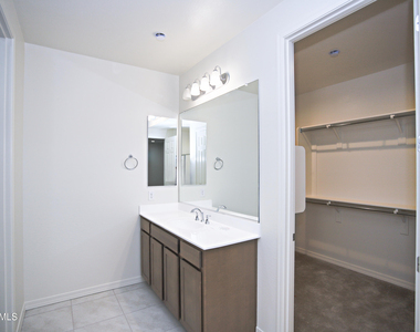903 W Macaw Drive - Photo Thumbnail 33