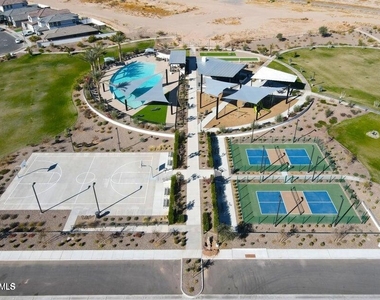 903 W Macaw Drive - Photo Thumbnail 46