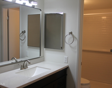 1920 W Lindner Avenue - Photo Thumbnail 11