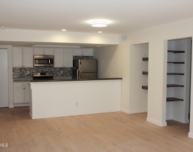 1920 W Lindner Avenue - Photo Thumbnail 2