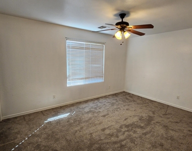 4750 S Antonio Circle - Photo Thumbnail 12
