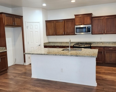 4750 S Antonio Circle - Photo Thumbnail 1