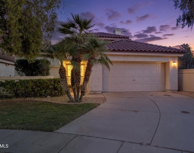 9596 E Windrose Drive - Photo Thumbnail 1