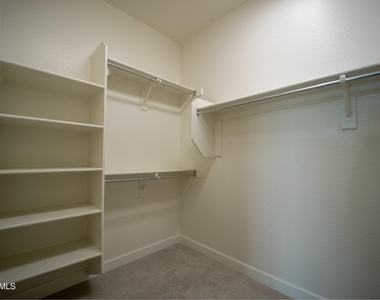 40810 N Noble Hawk Way - Photo Thumbnail 16