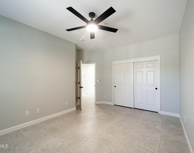 40810 N Noble Hawk Way - Photo Thumbnail 19