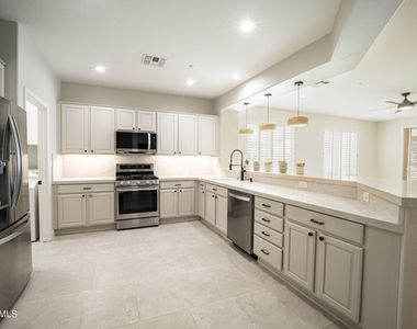 40810 N Noble Hawk Way - Photo Thumbnail 6