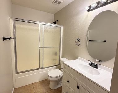 9424 W Eaton Road - Photo Thumbnail 22