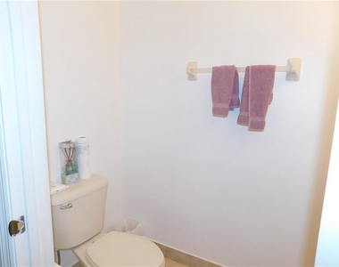 13111 Sw 42nd Street - Photo Thumbnail 9