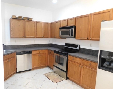 13111 Sw 42nd Street - Photo Thumbnail 2