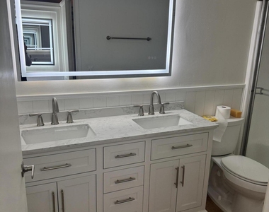 1550 Ne 13th Terrace - Photo Thumbnail 25