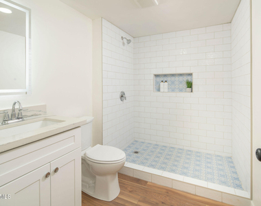 9213 W Briarwood Circle N - Photo Thumbnail 16