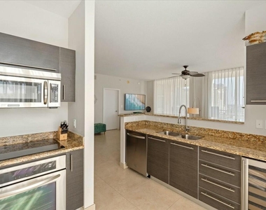 550 Okeechobee Boulevard - Photo Thumbnail 10