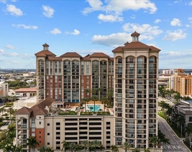 550 Okeechobee Boulevard - Photo Thumbnail 1
