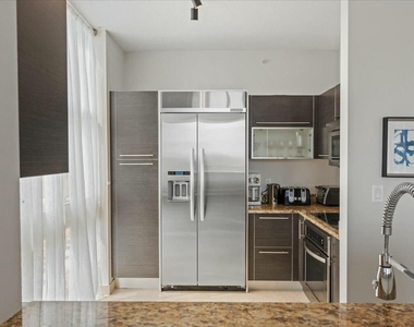 550 Okeechobee Boulevard - Photo Thumbnail 8