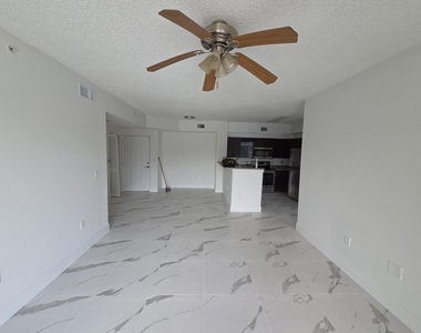 2151 W Preserve Way - Photo Thumbnail 13