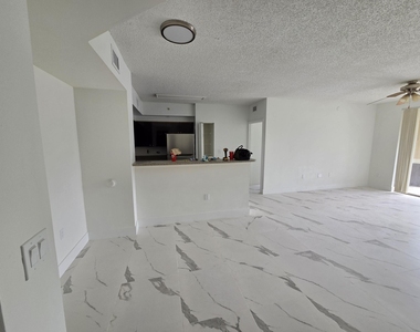 2151 W Preserve Way - Photo Thumbnail 9