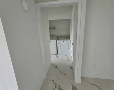 2151 W Preserve Way - Photo Thumbnail 14