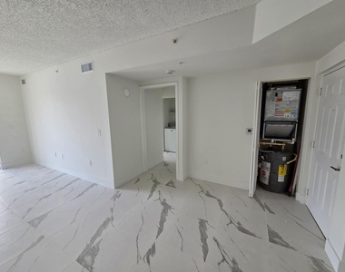 2151 W Preserve Way - Photo Thumbnail 8