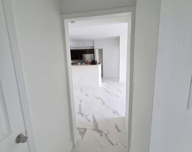 2151 W Preserve Way - Photo Thumbnail 19