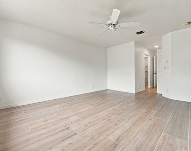 5643 Nw 125th Avenue - Photo Thumbnail 18