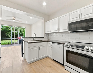 5643 Nw 125th Avenue - Photo Thumbnail 11