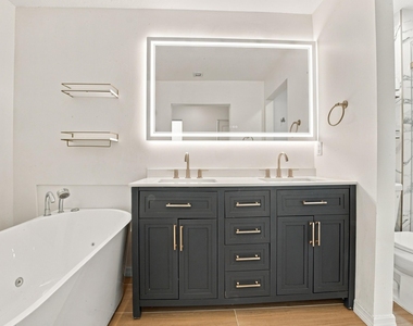 5643 Nw 125th Avenue - Photo Thumbnail 14