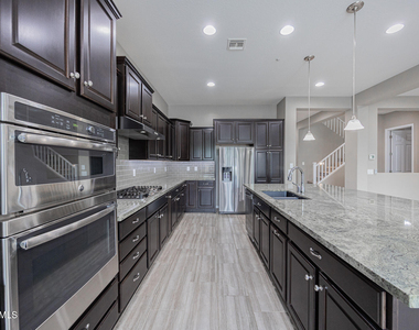 3511 N Carlton Street - Photo Thumbnail 11